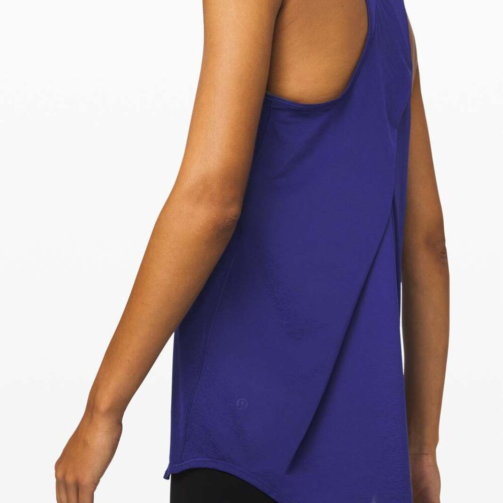 Lululemon Essential Tank *Pleated Larkspur Size 12 - Picture 4 of 8